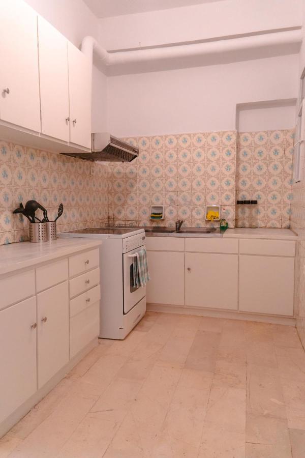 Apartment In Center Of Афины Экстерьер фото
