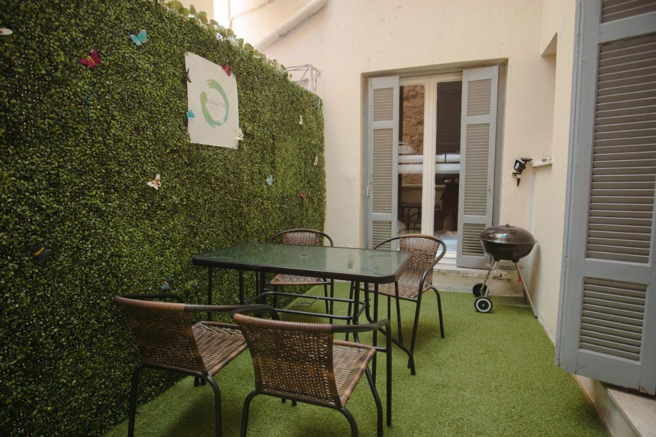 Apartment In Center Of Афины Экстерьер фото