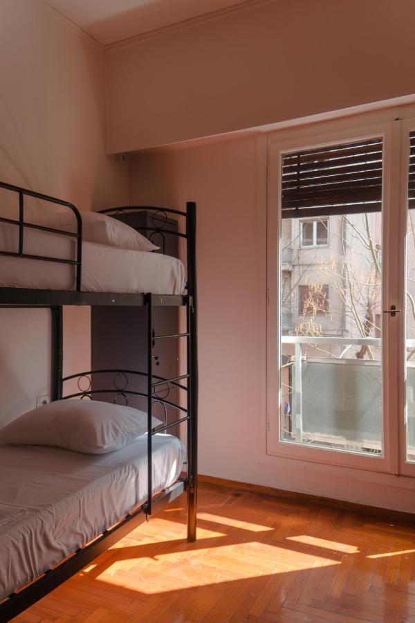 Apartment In Center Of Афины Экстерьер фото