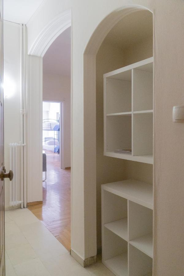Apartment In Center Of Афины Экстерьер фото